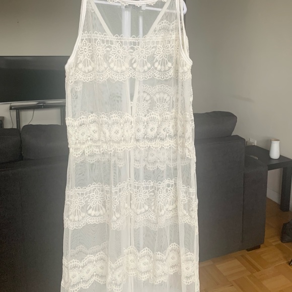 Mesh embroidered cover up - Picture 4 of 8